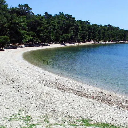 Lägenhet By The Sea Vrboska